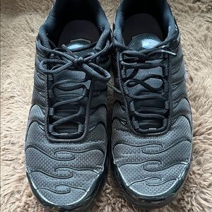 Nike AirTan Black and Gray Men's